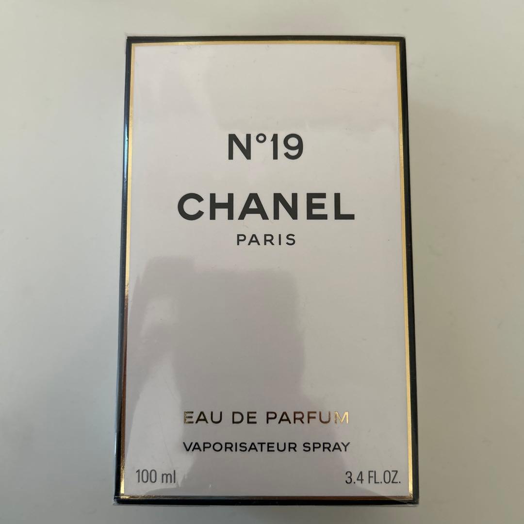 CHANEL N°19 Eau de Parfum 100ml