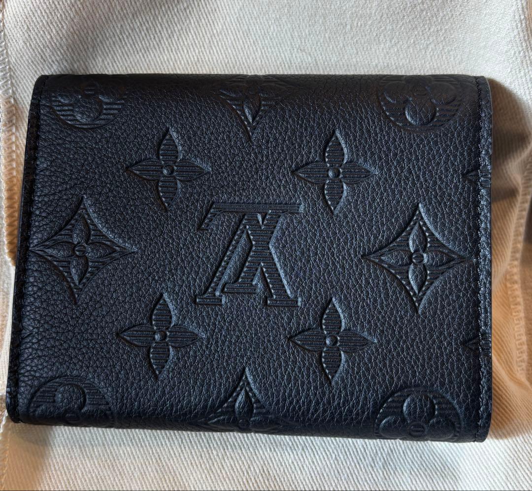 ルイヴィトンヴィクター・ウォレット ブラック 三つ折り財布　値下げ交渉承ります