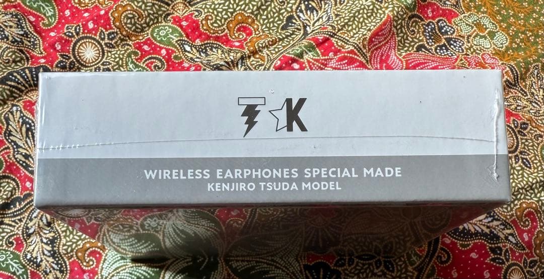 TRUE WIRELESS STEREO EARPHONES 『津田健次郎』