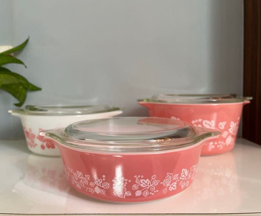 PYREX パイレックス　グースベリー　キャセロール3点　ピンク　耐熱ガラス