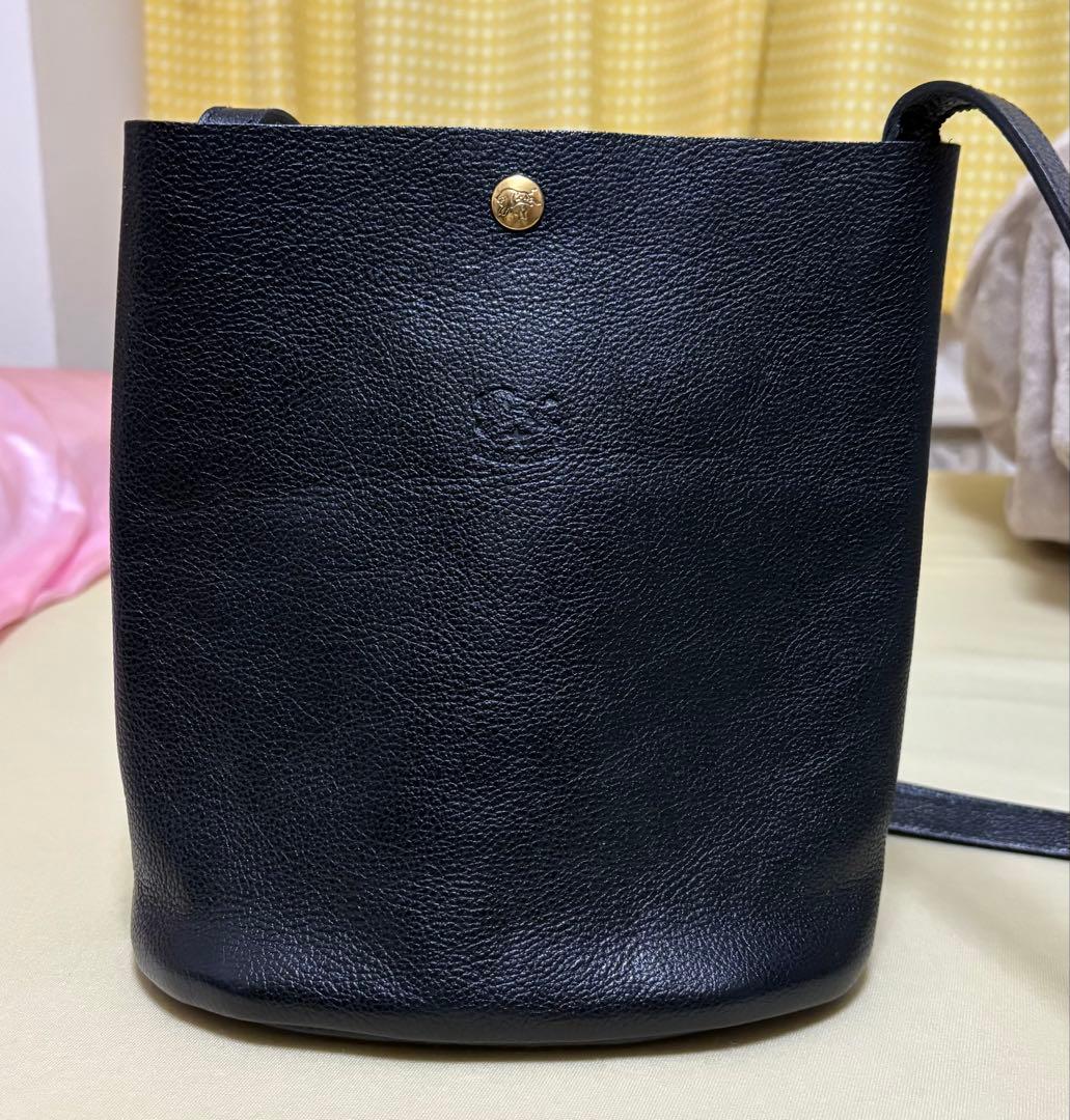 イルビゾンテ　クロスボディバッグ　ショルダーバッグ