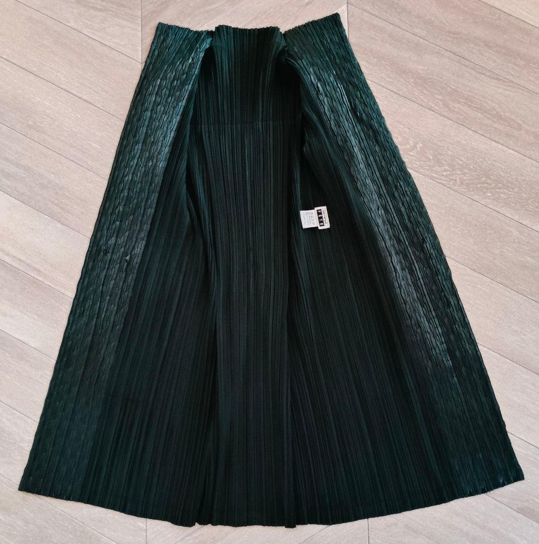 ISSEY MIYAKE FETE スケールプリーツコート 2