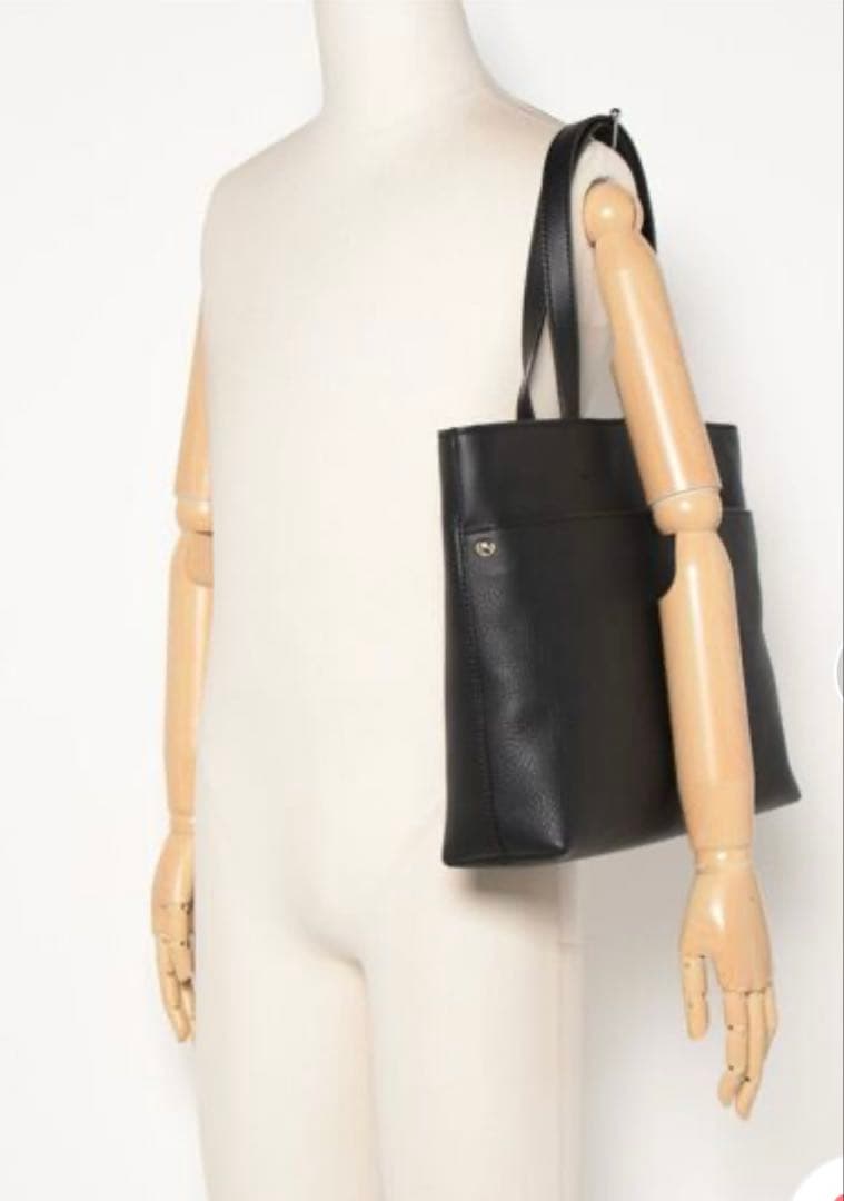 ♡新品♡ツモリチサト　ブラック　レザートート　日本製　収納可　猫　金ボタン