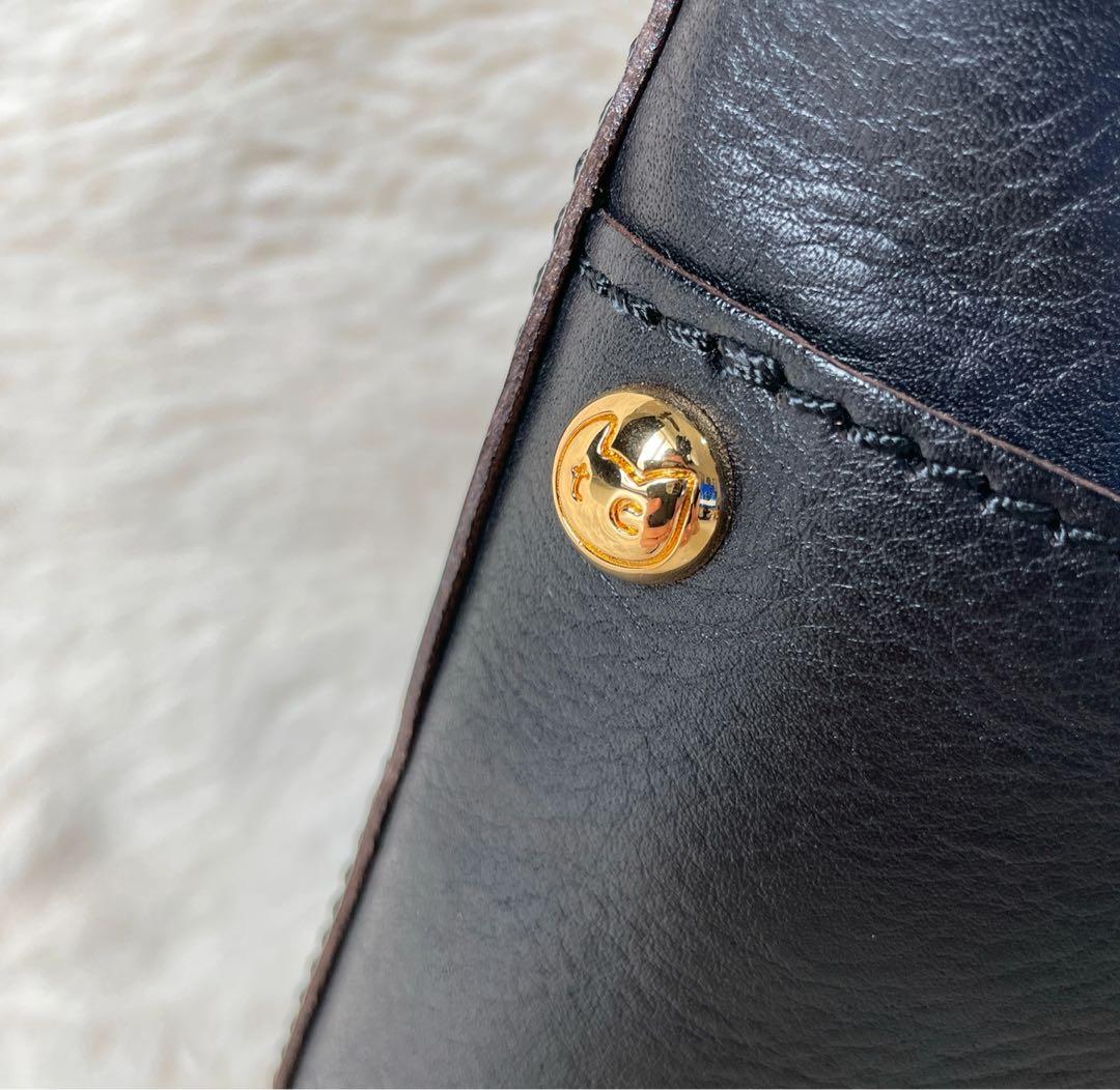 ♡新品♡ツモリチサト　ブラック　レザートート　日本製　収納可　猫　金ボタン