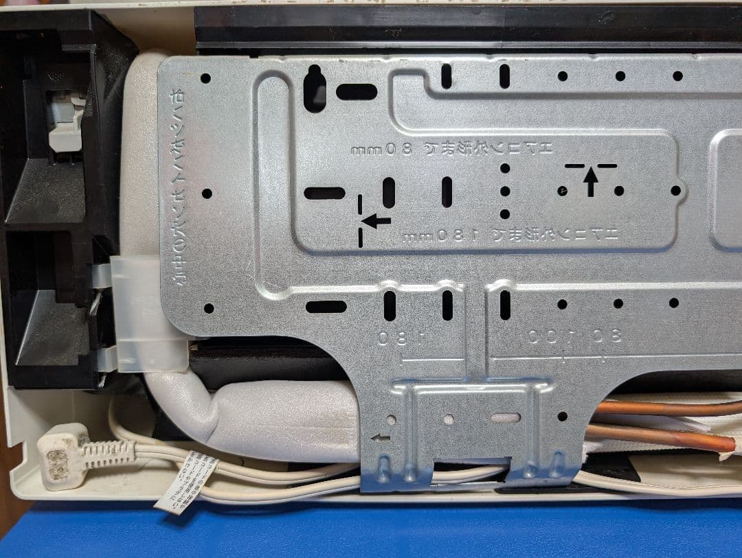 【2018年】　アイリスオーヤマ ルームエアコン IRR-2218C 6畳用