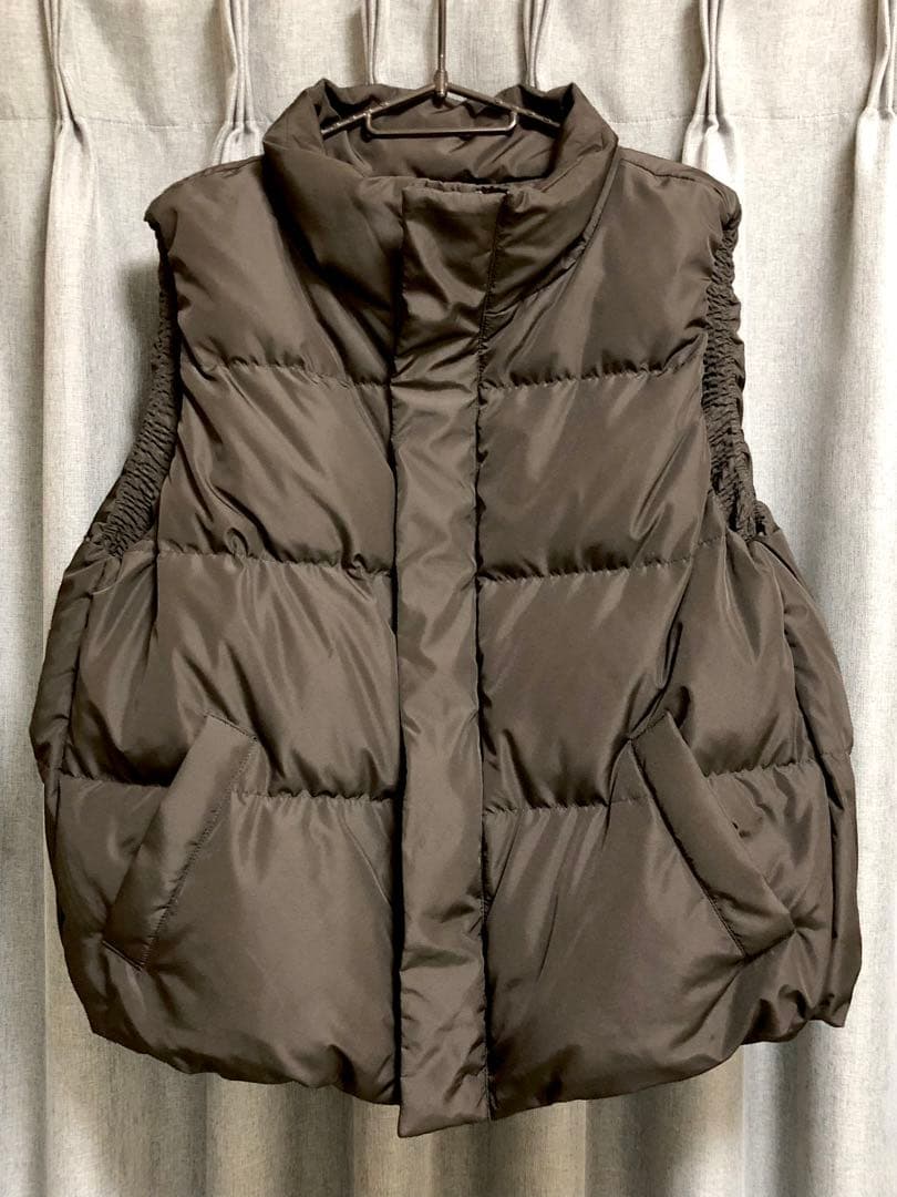 モス　SNIDEL スナイデル Sustaina ダウンベスト