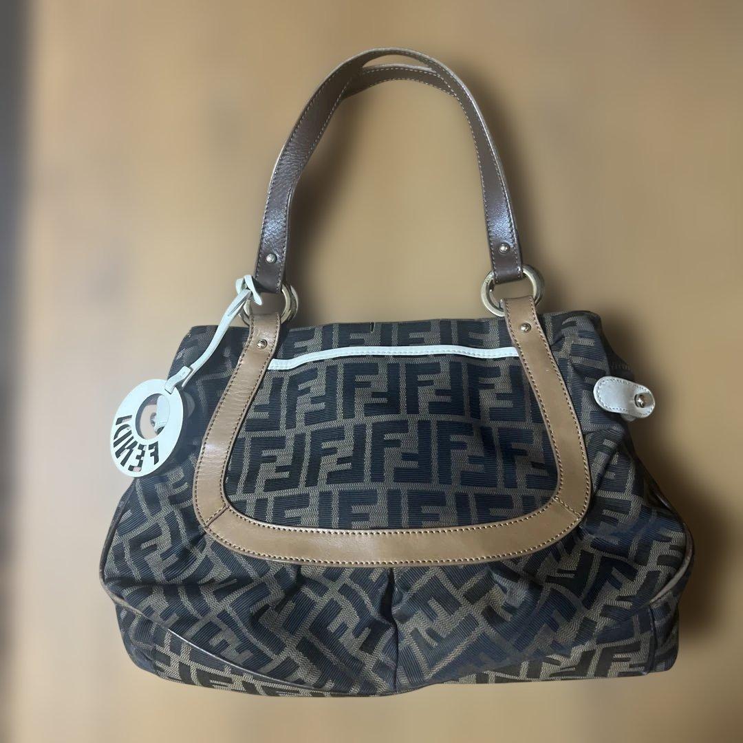 FENDI バッグ　ズッカ柄