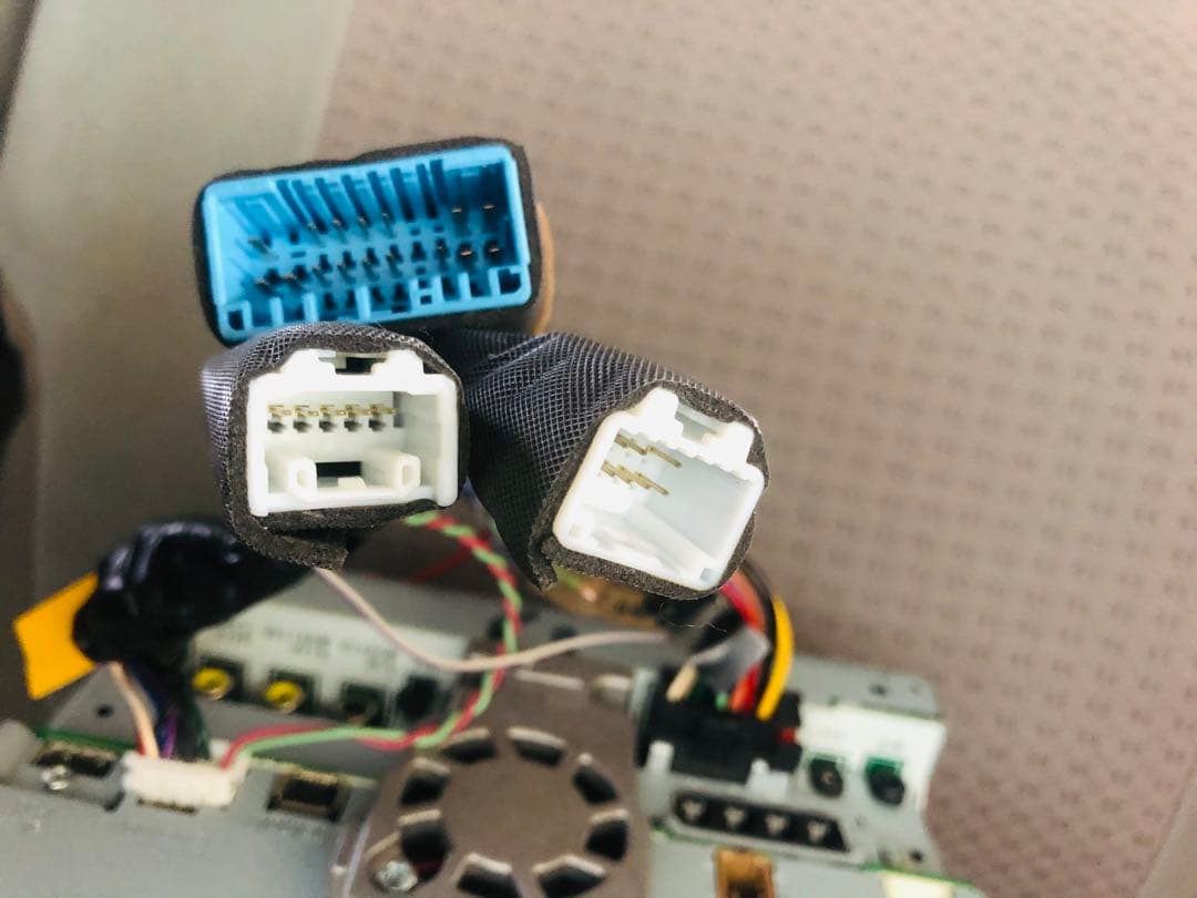 Pioneer カーナビ／AVユニット（中古 モデル：AVIC-RWS901