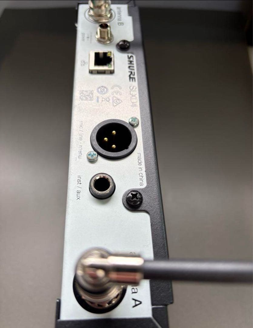 破格　SHURE SLXD4 　SLXD2マイク付き　ワイヤレスマイク