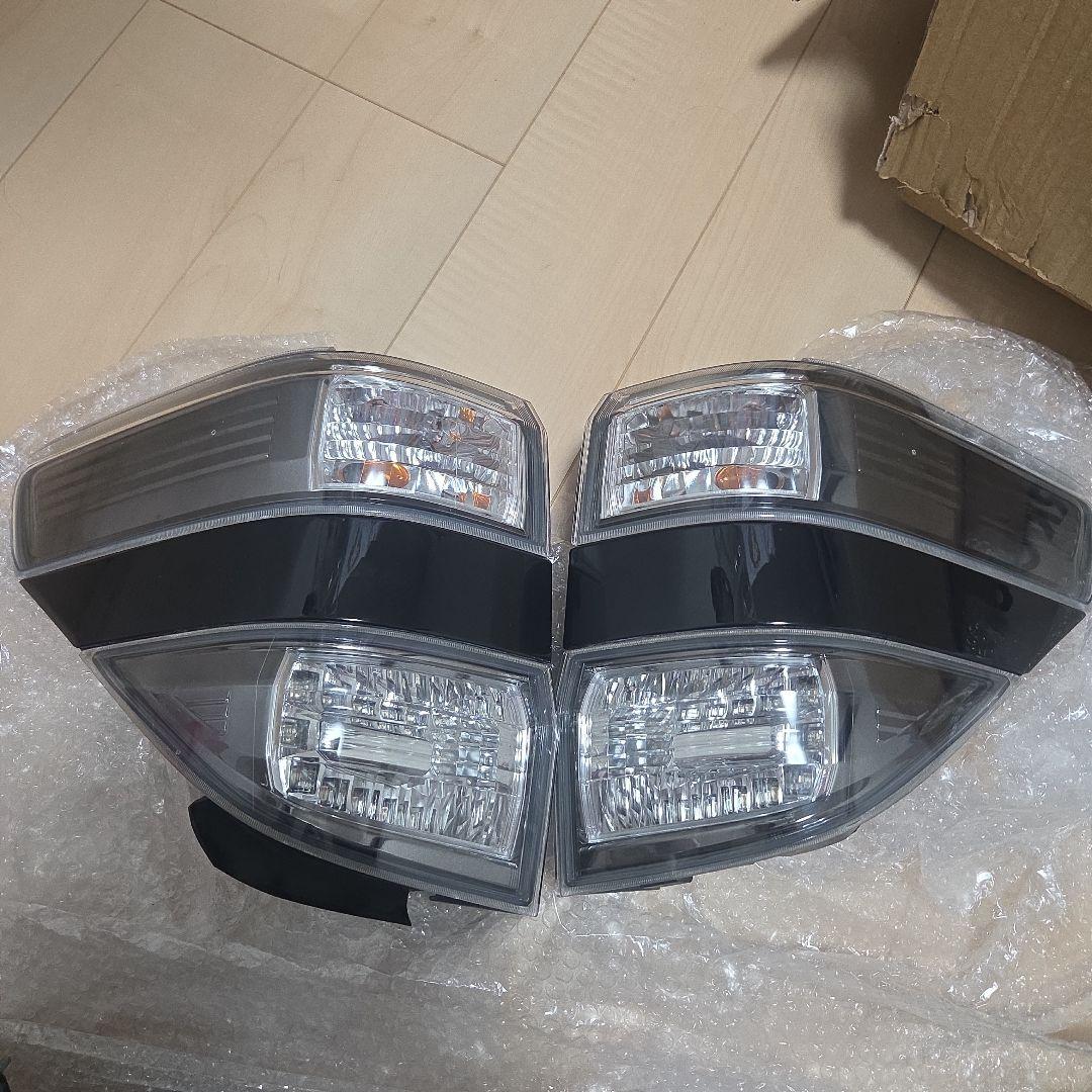 アルファード、ヴェルファイア20前期テールセット