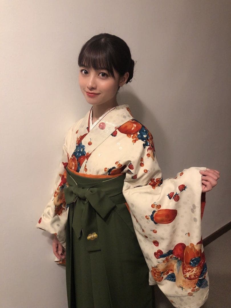 ち*ぬ様 モダンアンテナ　フルーツ柄　着物