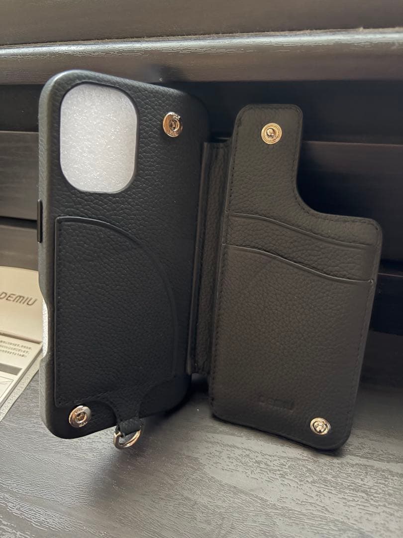 iPhone17◎DEMUスマホケース◎レザー