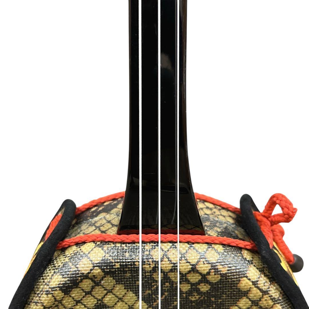 沖縄三線 中型 三味線 人工革 合皮 ヘビ柄 民族楽器 弦楽器