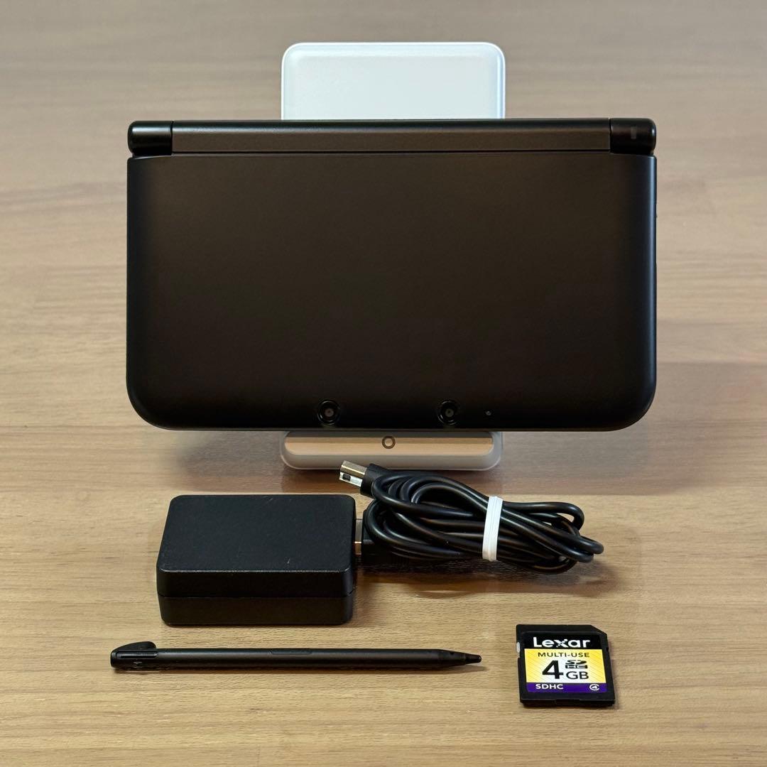 5-240【ほぼ未使用】ニンテンドー3DS LL ブラック