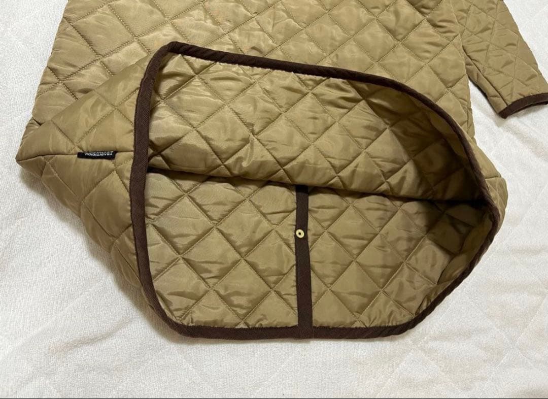 トラディショナルウェザーウェア　キルティングコート　ベージュ