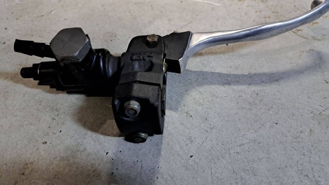 ap ロッキード　マスターシリンダー