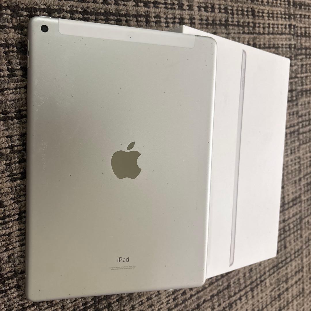 左*タ様 Apple iPad 第9世代 シルバー 64GB 本体 箱付き