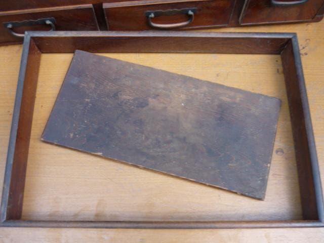 長火鉢（関東火鉢）ケヤキ材　火箸・十能（灰ならし）・猫板付き