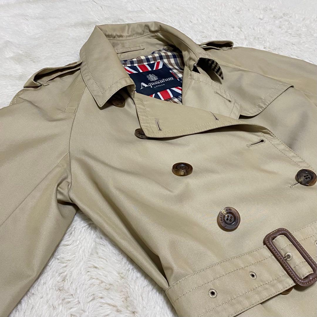 アクアスキュータム　トレンチコート　ベルト　ベージュ　ギャバジン　クラブチェック