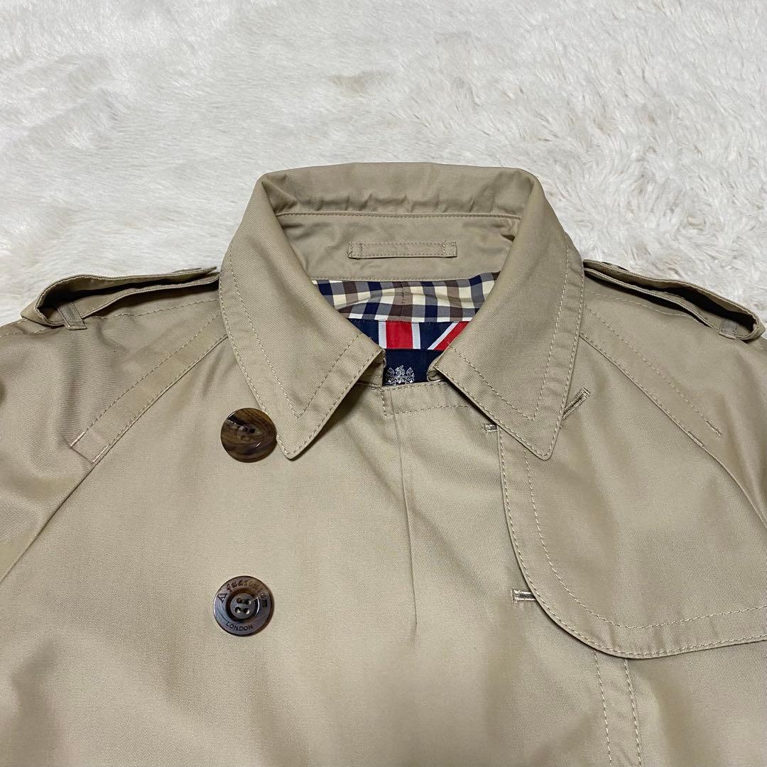 アクアスキュータム　トレンチコート　ベルト　ベージュ　ギャバジン　クラブチェック