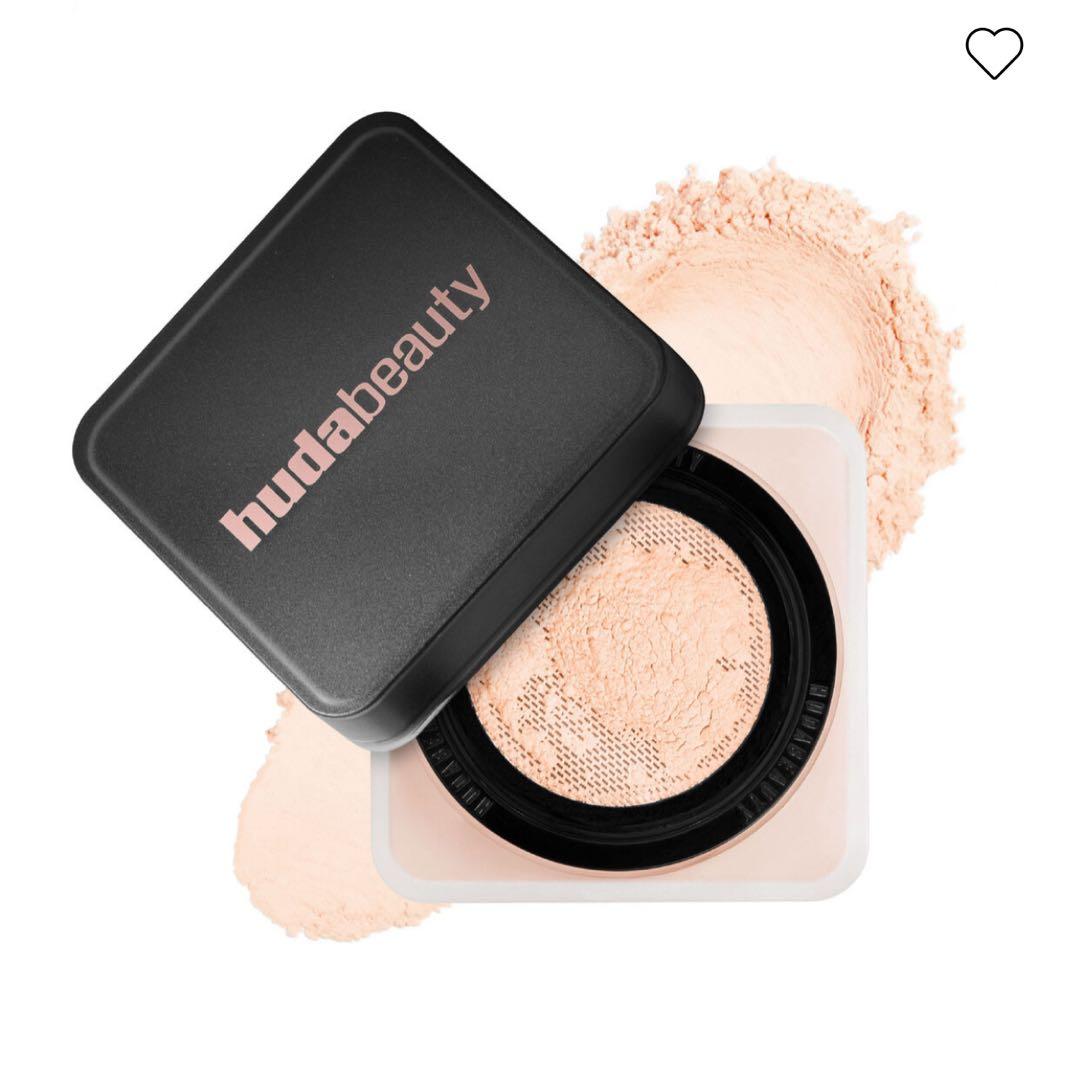 HUDA BEAUTY セッティングパウダー　ピーチパイ