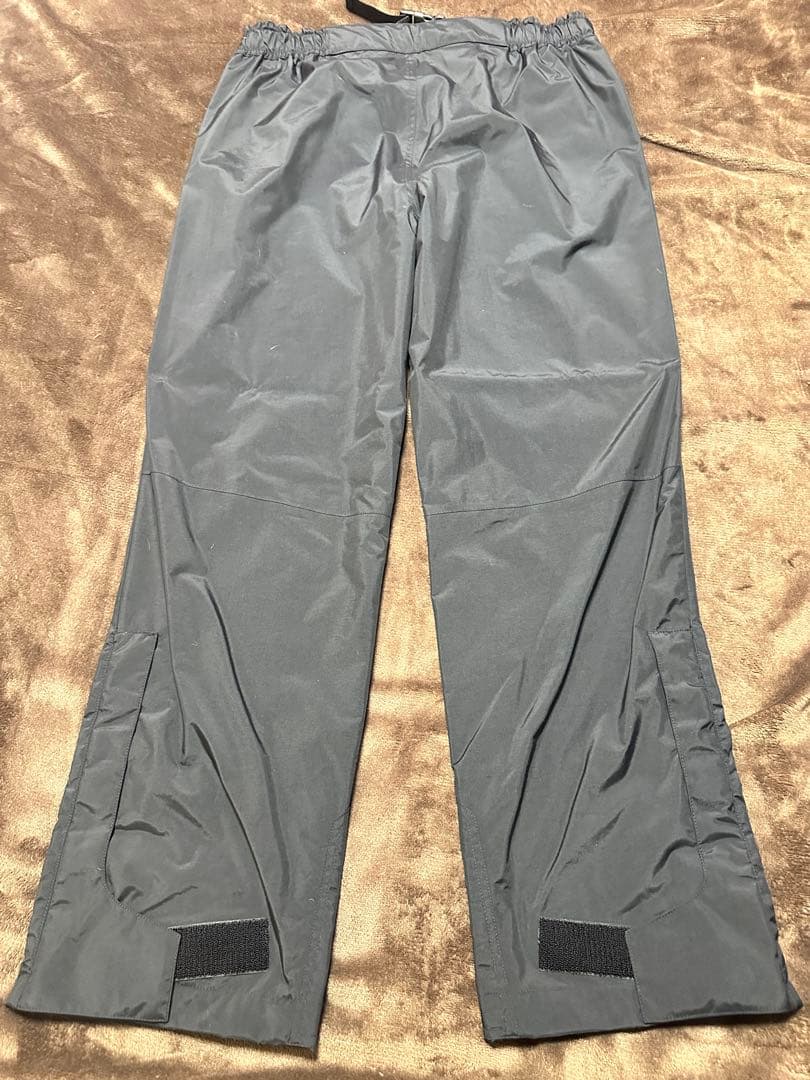 がまかつ　フィッシングレインスーツ GM3658