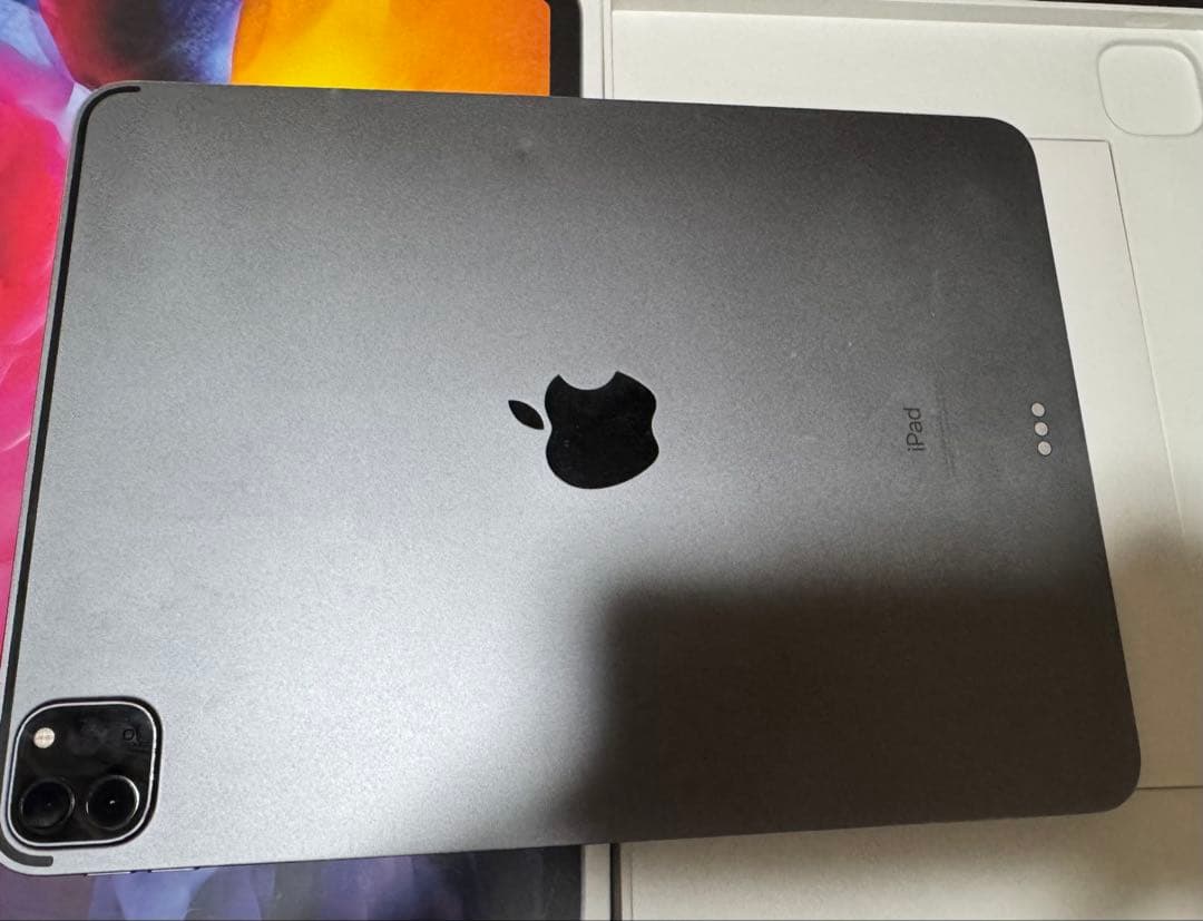 【ジャンク品】128GB 11インチ iPad Pro（第2世代）