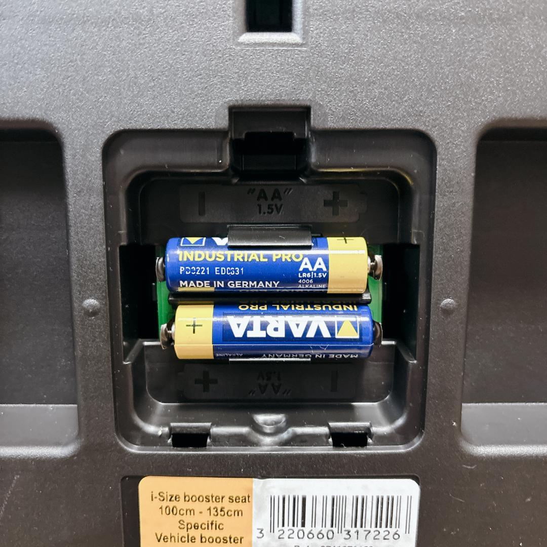 極美品 MAXI-COSI Core Pro i-Size ジュニアシート