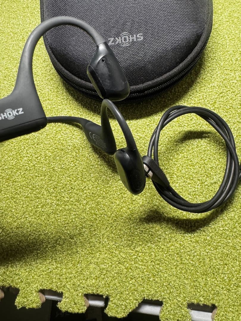 SHOKZ OPENRUNPRO 骨伝導イヤホン ブラック ケース付き