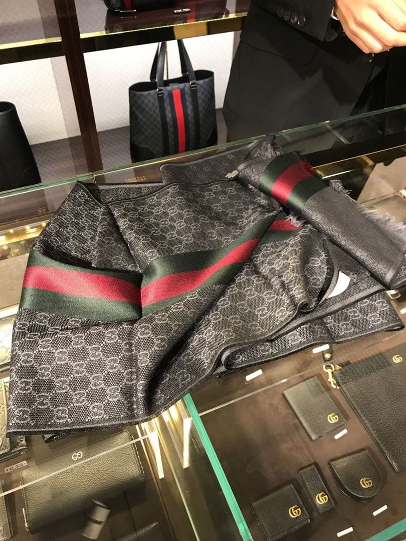 2026年新品✨GUCCIシェリーラインマフラー✨箱紙袋セット❗️グッチマフラー