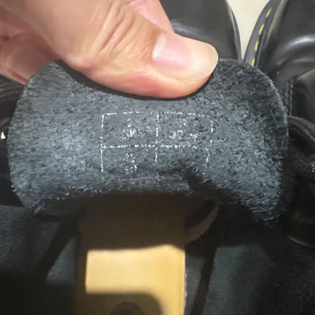 Dr.Martens ドクターマーチン 8ホールブーツ