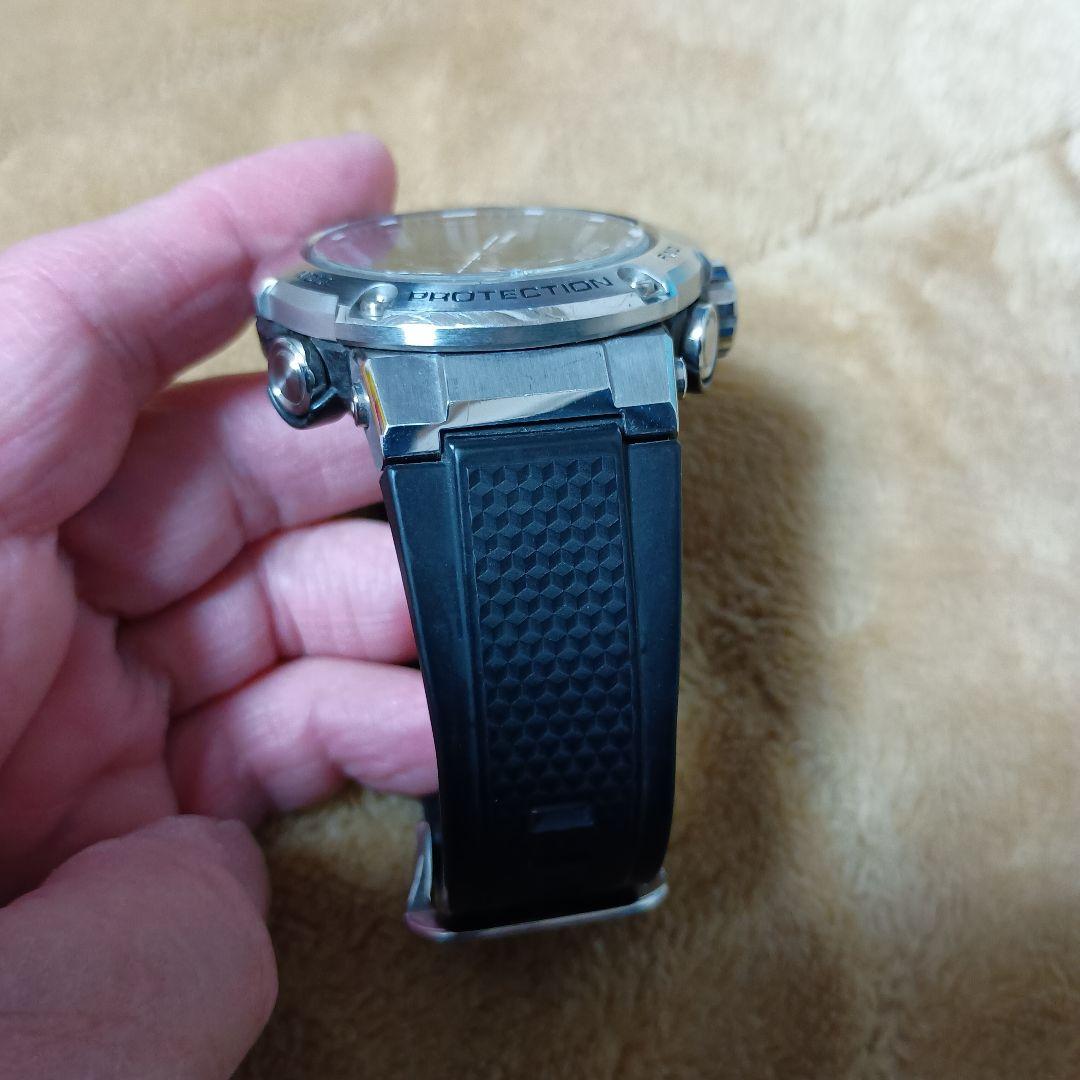 CASIO G-SHOCK GST-B200 カシオ