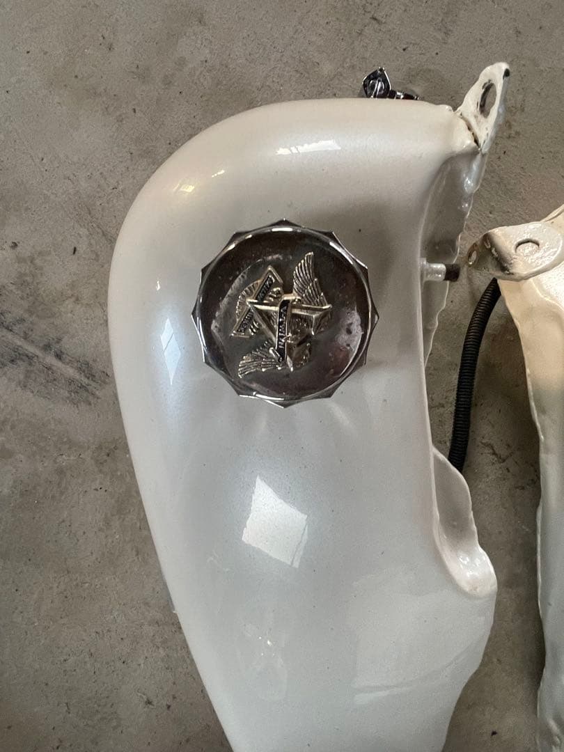 ショベル　タンク　ハーレー　amf flh 純正　当時物　ビンテージ　エボ　パン