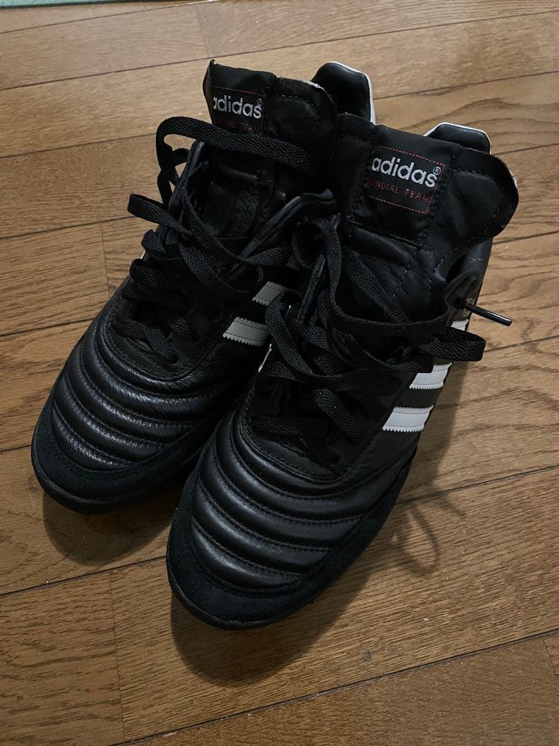 adidas Mundial Team サッカーシューズ
