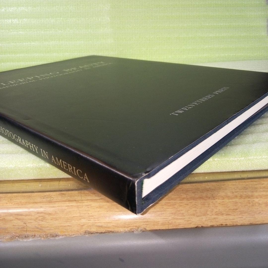 洋書 Sleeping Beauty : Memorial Photography