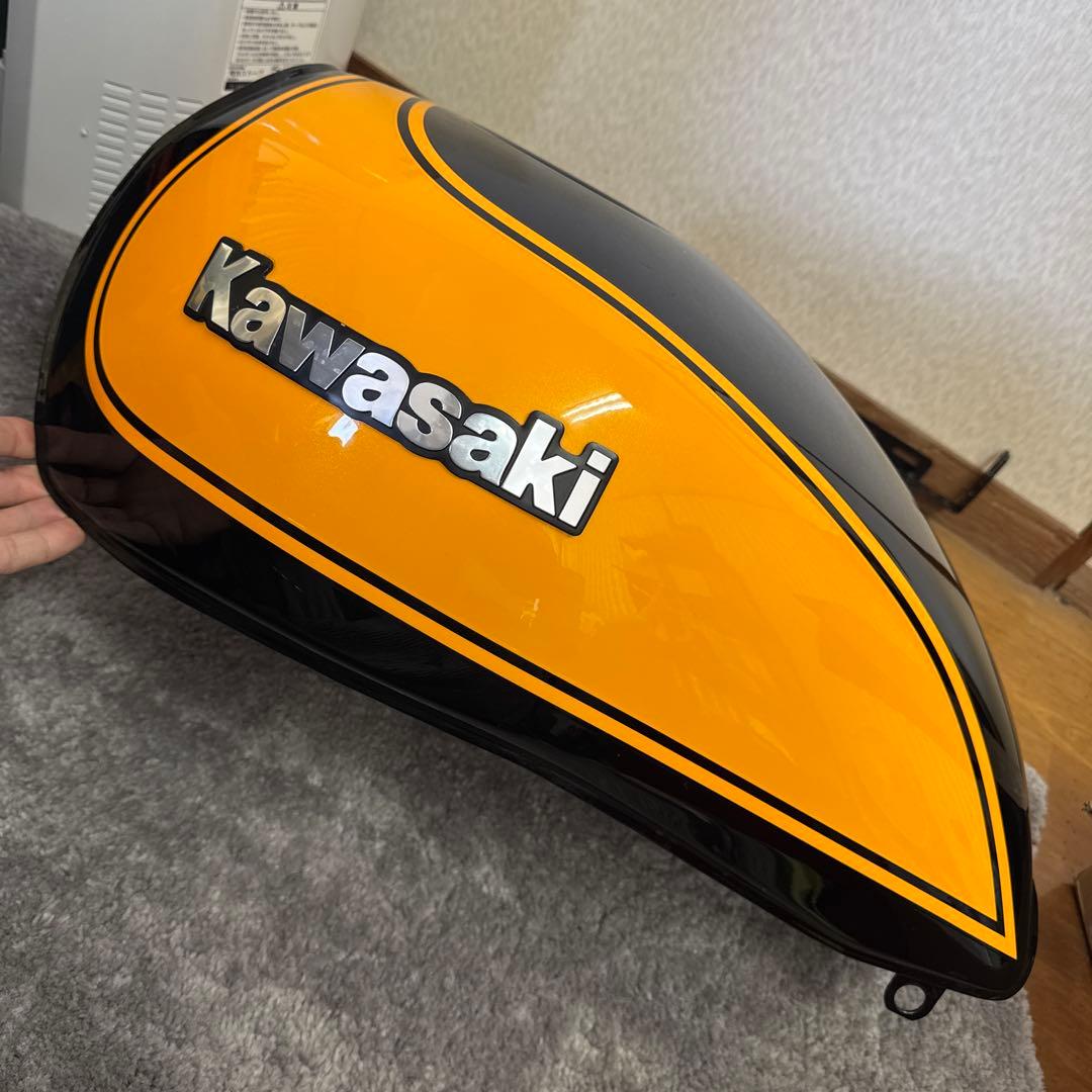 ニッキー　kawasaki ゼファー750 ガソリンタンク　イエローボール