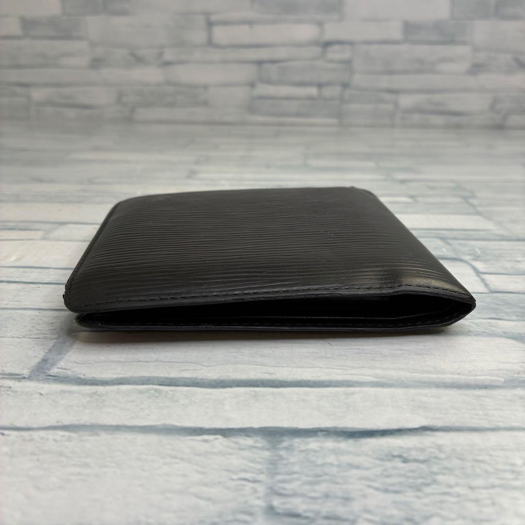 美品　60 LOUIS VUITTON ルイヴィトン　エピ　二つ折り財布