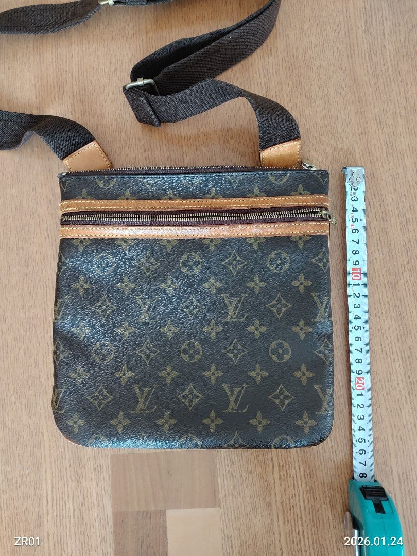 ルイヴィトン　ポシェットボスフォール　モノグラム　ショルダーバック
