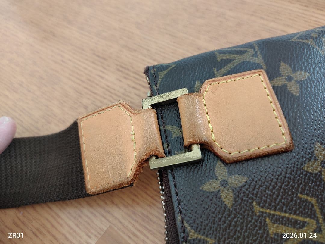 ルイヴィトン　ポシェットボスフォール　モノグラム　ショルダーバック