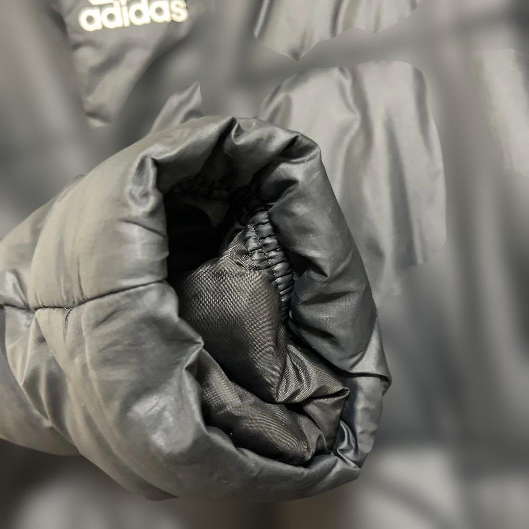 adidas フード付きロングベンチコート