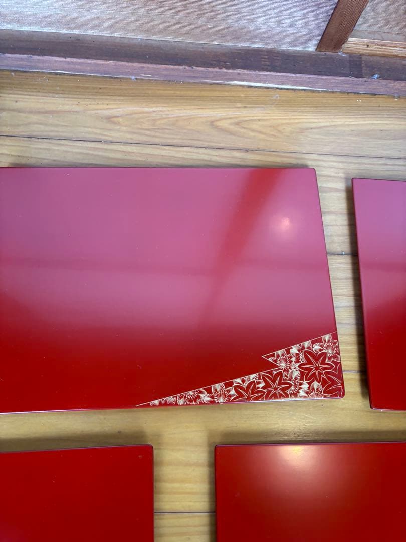 【輪島塗】朱漆塗り 沈金 桜に紅葉の図 蒔絵 菓子皿 菓子器 盛り皿 五客