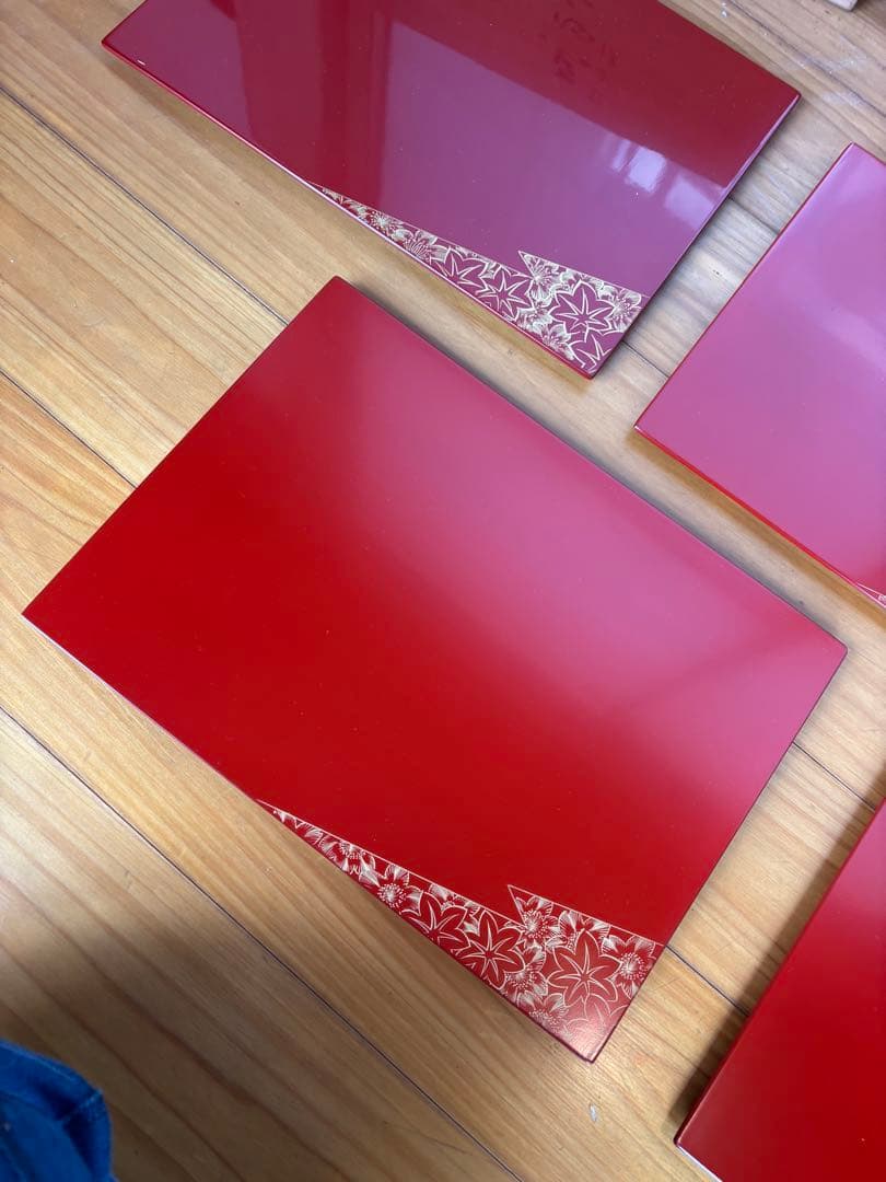 【輪島塗】朱漆塗り 沈金 桜に紅葉の図 蒔絵 菓子皿 菓子器 盛り皿 五客