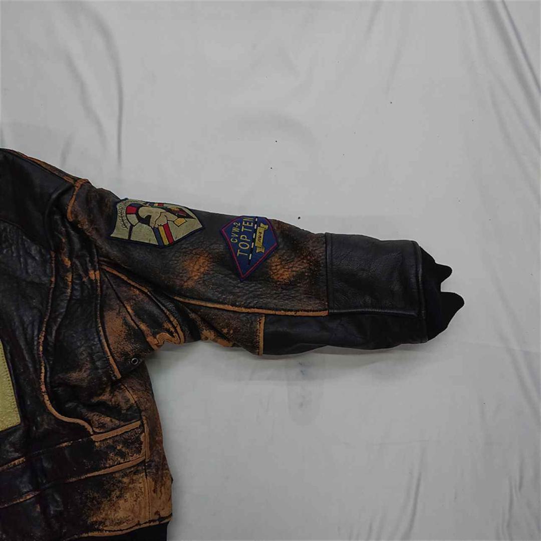 ■アヴィレックス フライトジャケット パッチカスタム レザージャケット