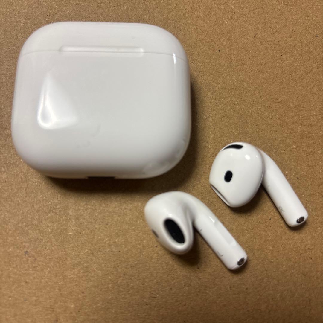 Apple AirPods 4本体