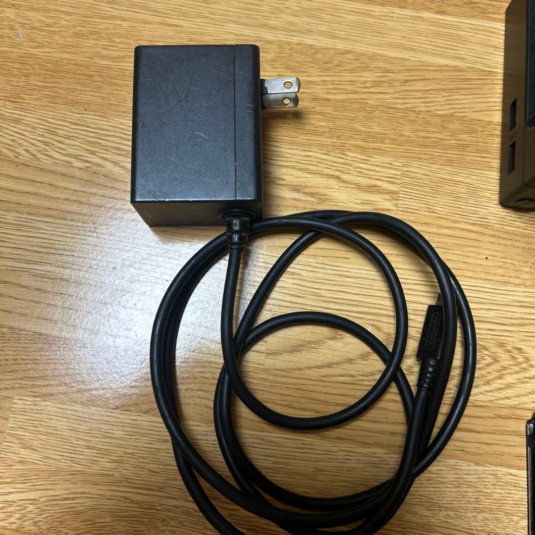 Nintendo Switch 本体 赤・青 Joy-Con付き