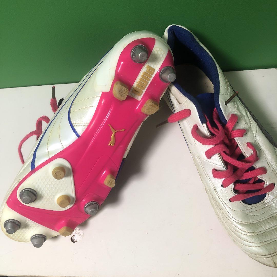 サッカースパイク  PUMA