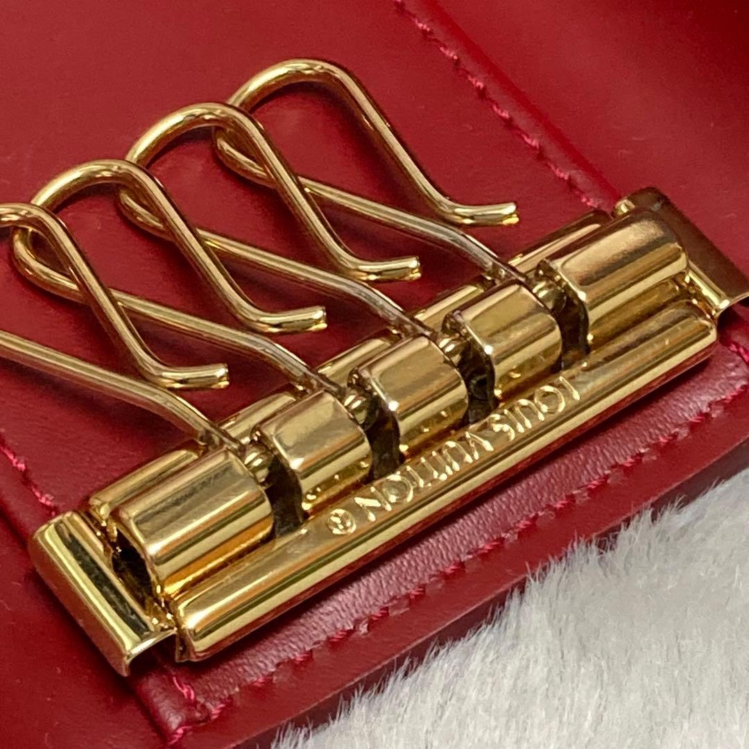 【極美品】ルイヴィトン モノグラムヴェルニ ミュルテュクレ4 ポムダムール