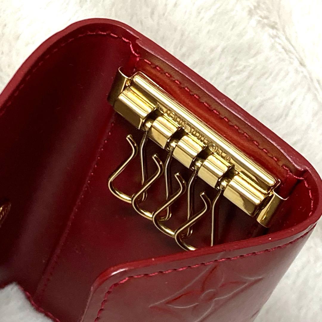 【極美品】ルイヴィトン モノグラムヴェルニ ミュルテュクレ4 ポムダムール