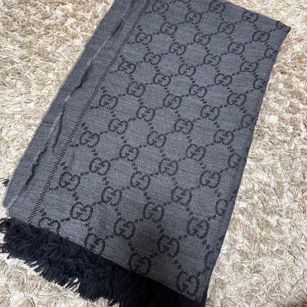GUCCI GGロゴマフラー グレー