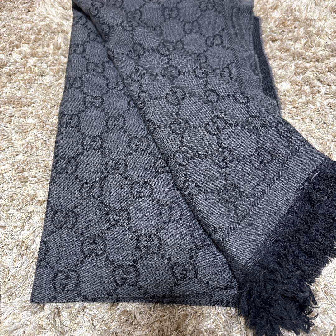 GUCCI GGロゴマフラー グレー